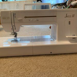 Sewing/Quilting Machine Jazz II